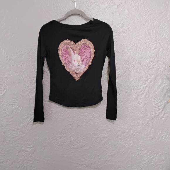 New CIDER Wome's Shirt with Bunny Heart Design Size M - Picture 2 of 7